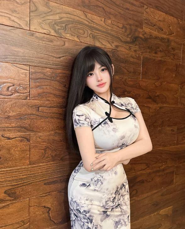 紧致小穴巨奶煊煊