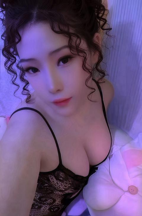 妩媚风骚轻熟女