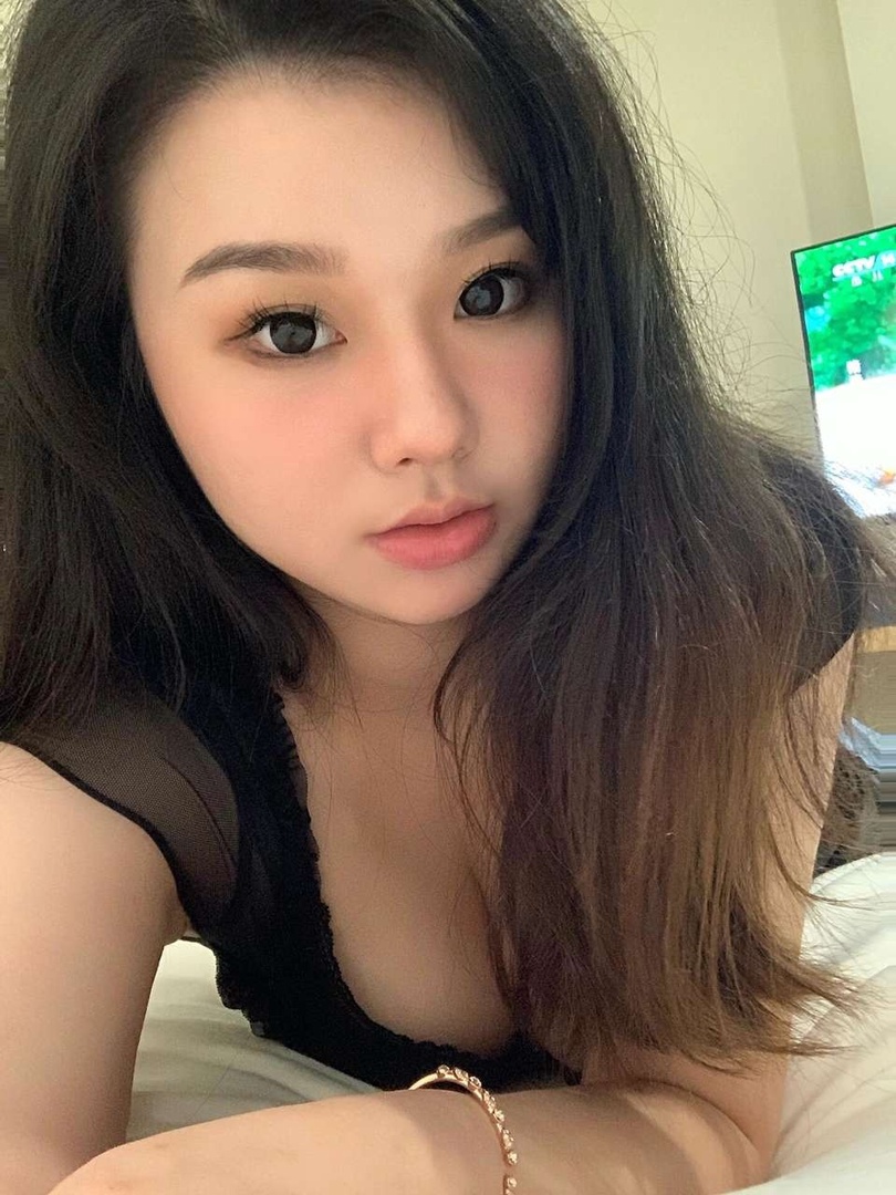 微胖甜蜜高颜值性感冰冰