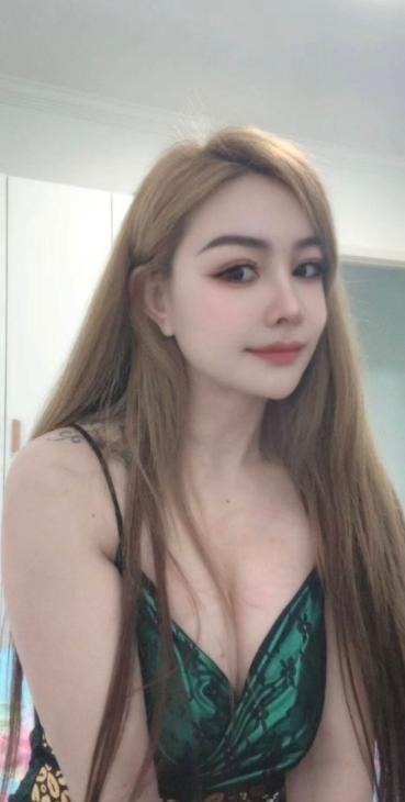 宝山西域妹子伊娜