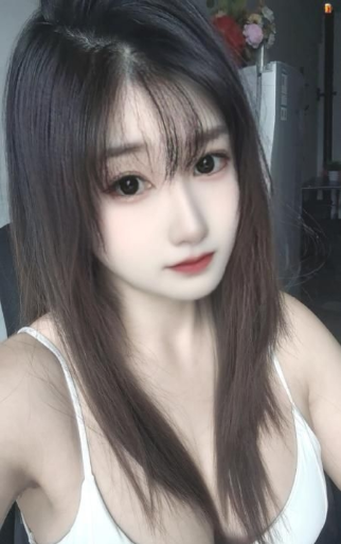 高颜值大胸气质御姐